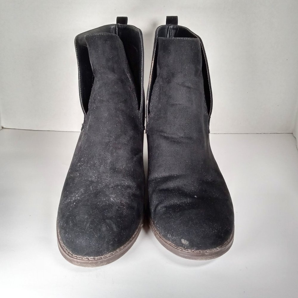 Merona Womens boots Size 10